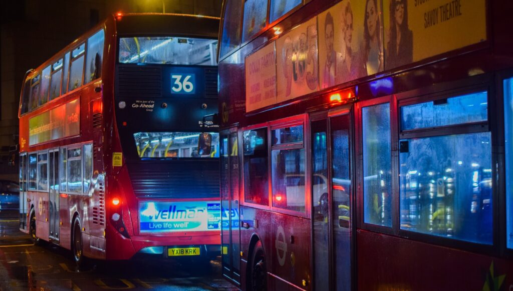 Transport watchdog calls for TfL to scrap cuts to night buses
