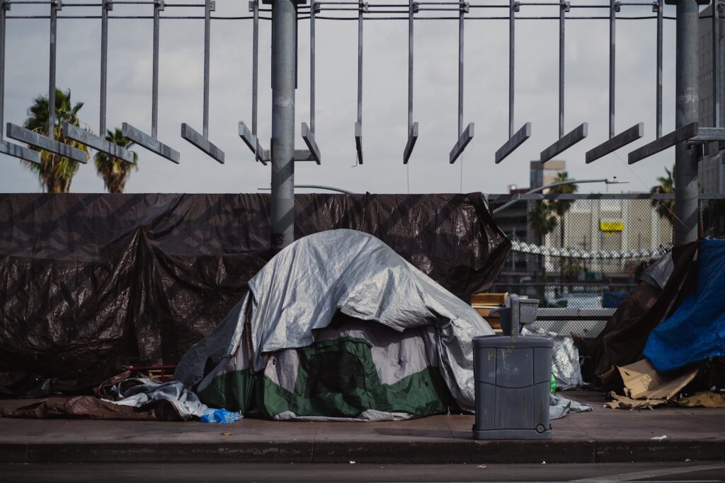 Over 1,000 people experiencing homelessness died in 2022, report shows