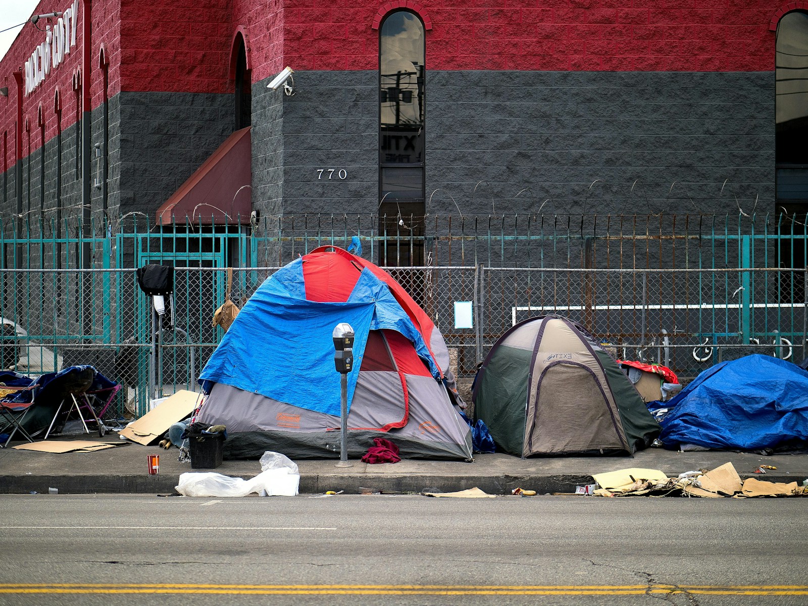 28 days later and thousands of refugees risk homelessness