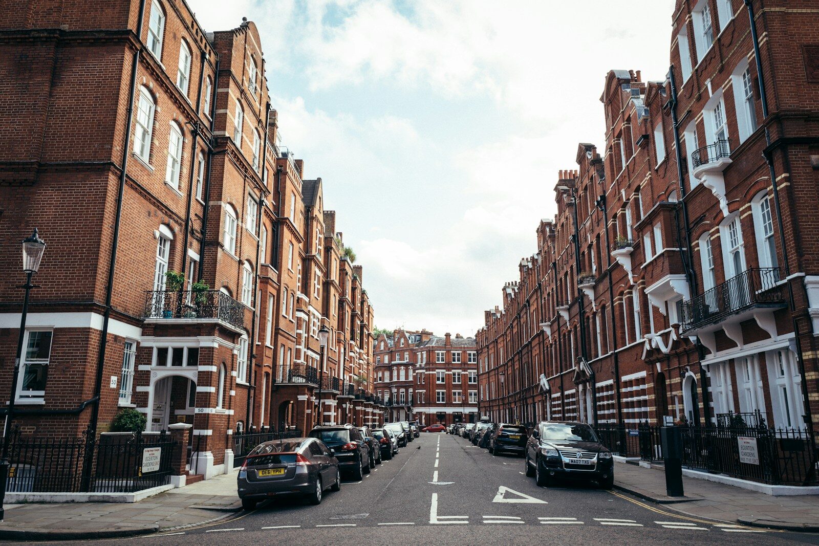 House prices fall in London