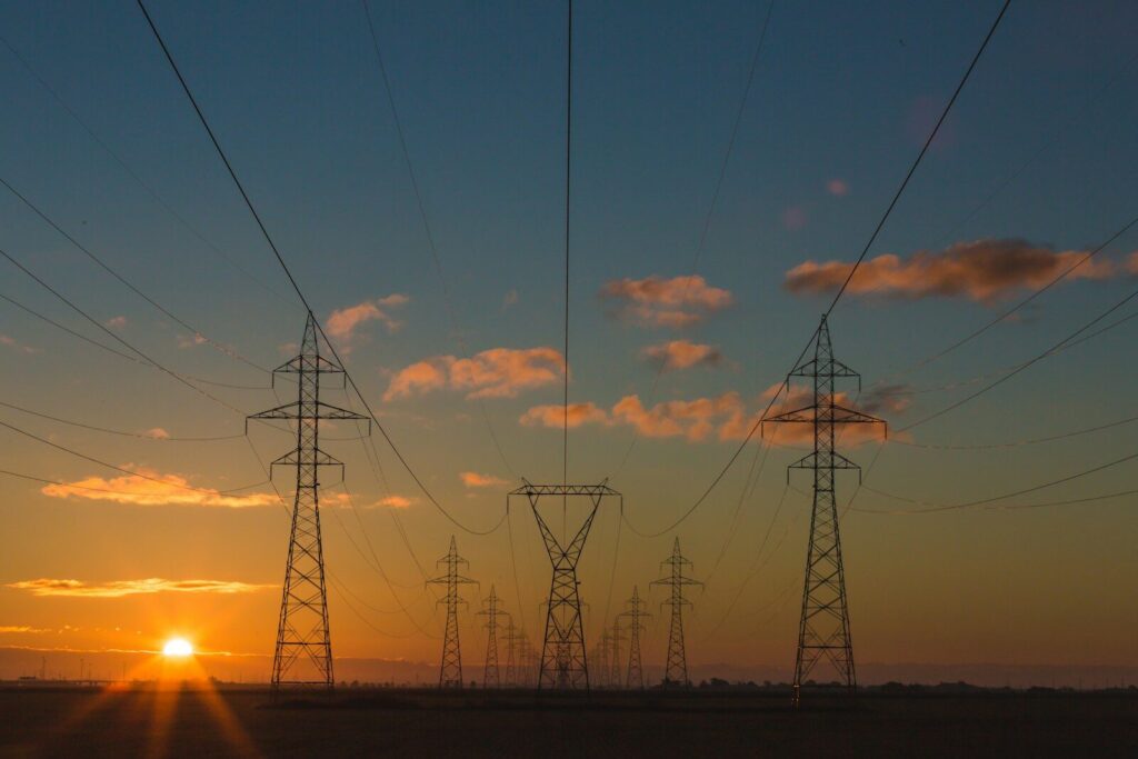 People living near pylons to pay less for power